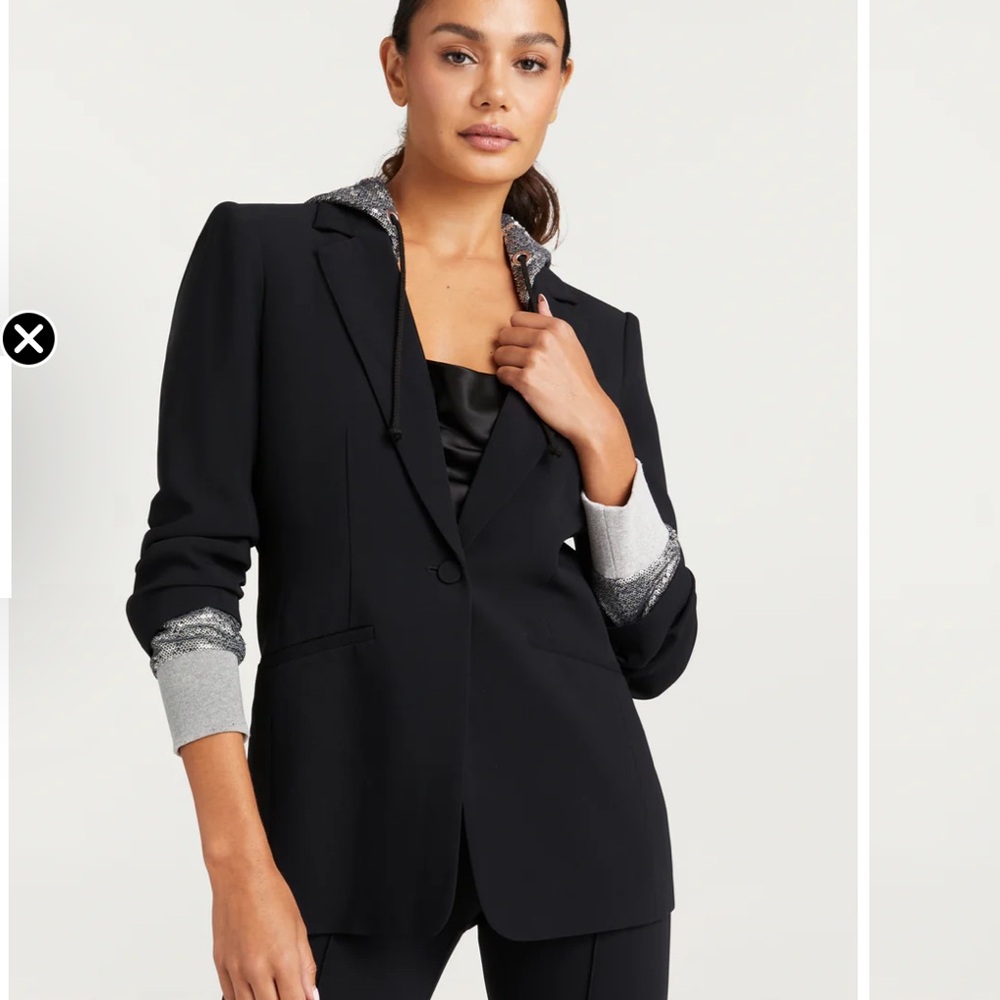 Cinq a Sept Blazer Navy with sequin details NEW with tags